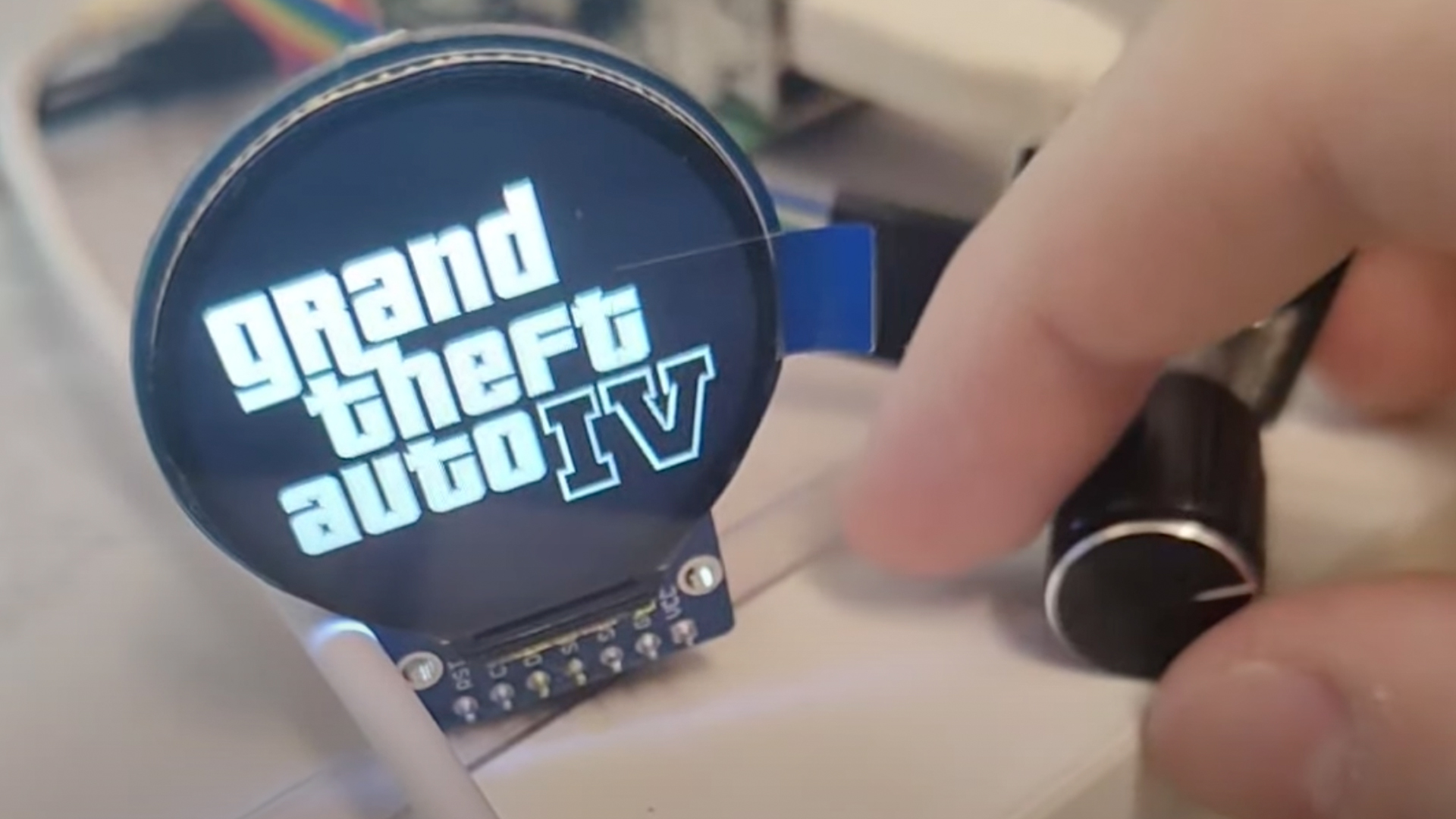 Tiny Raspberry Pi screen.